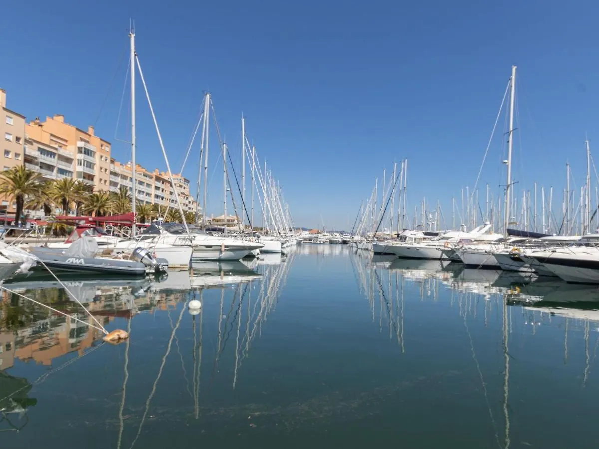 Apartment Les Marines Du Levant By Interhome Les Salins d'Hyeres